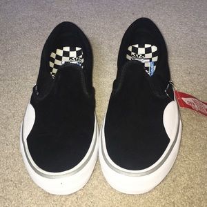 Vans independent slip on pros